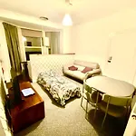 The Walnut Suite Lovely One Bedroom Flat In Stoke.
